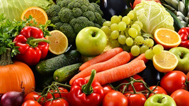 چه غذاهایی در زمان ابتلا به کرونا برای افراد مفید است؟