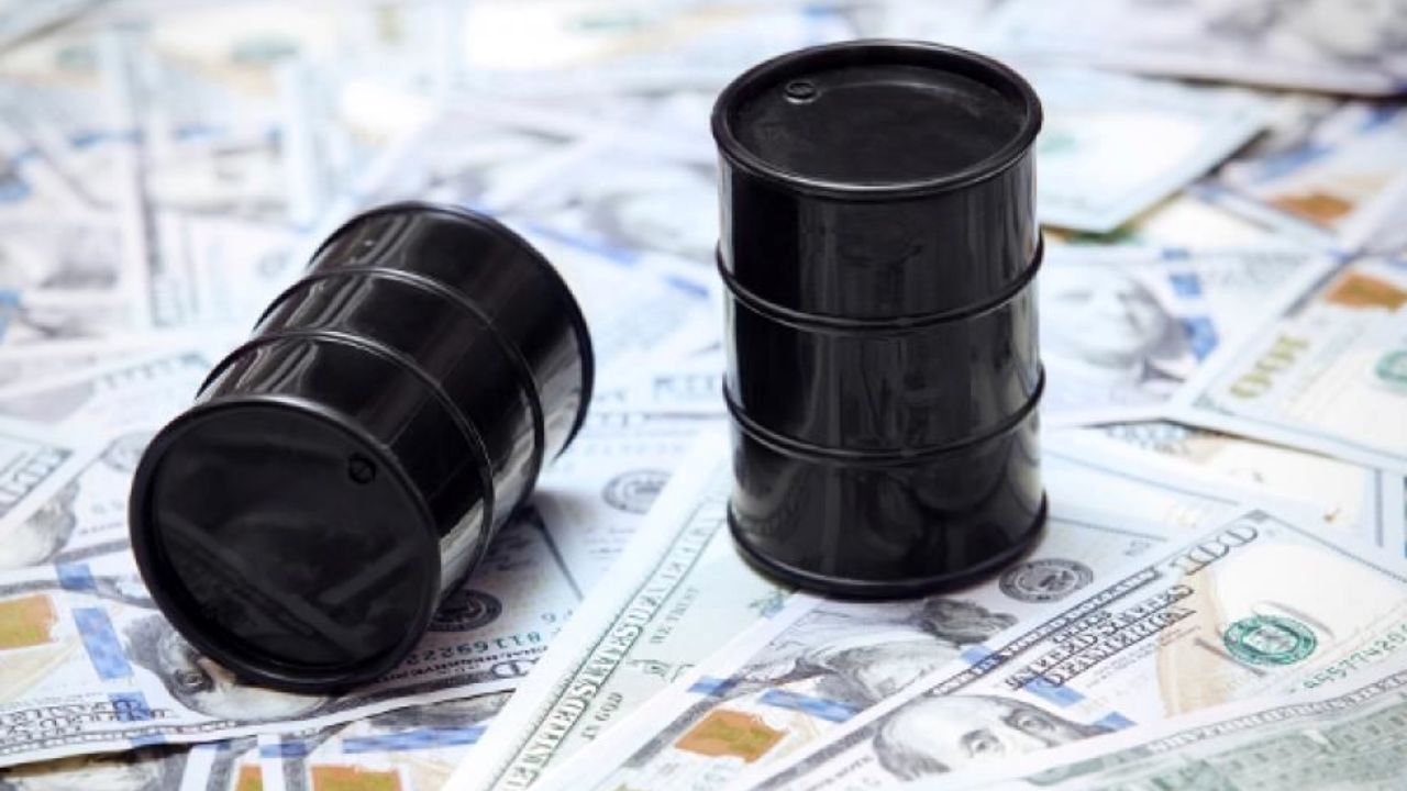 تهاتر نفت با کالا پس از حذف ارز ۴۲۰۰ تومانی امکانپذیر میشود