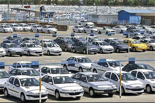 کمیته خودرو منطقی نبودن عرضه خودروهای داخلی در بورس کالا را پذیرفت
