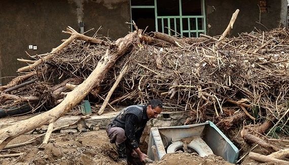 مستمری بگیران سیلزده حقوق ماه آینده را امروز دریافت میکنند