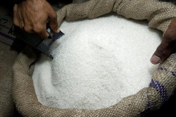 عرضه شکر بسته بندی بیش از ۱۶ هزار تومان تخلف است +فیلم
