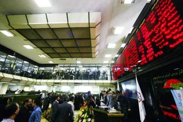 روز قرمز شاخص سهام بانکی در تالار شیشهای