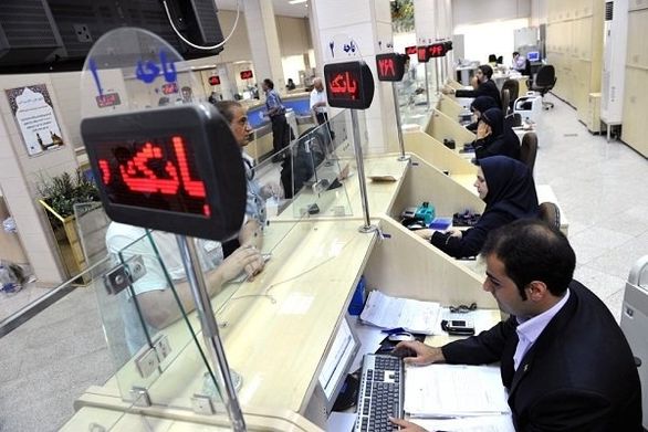 مشتریان بانکها جز در موارد ضروری به شعب مراجعه نکنند