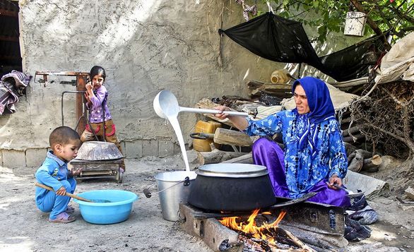 مادران خانهدار دارای سه فرزند درمناطق روستایی تحت پوشش بیمه قرار میگیرند
