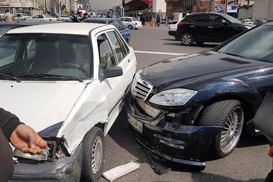 رانندگان متخلف در تصادفات دیه میگیرند