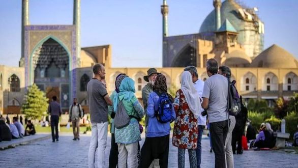 سهم بیمه راهنمایان گردشگری از بودجه سال آینده؛ صفر!