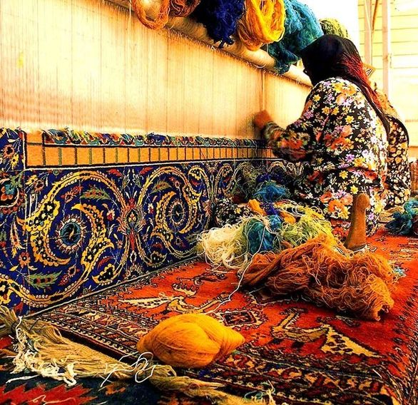 بیمه قالیبافان یکی از دغدغههای اصلی بافندگان فرش است