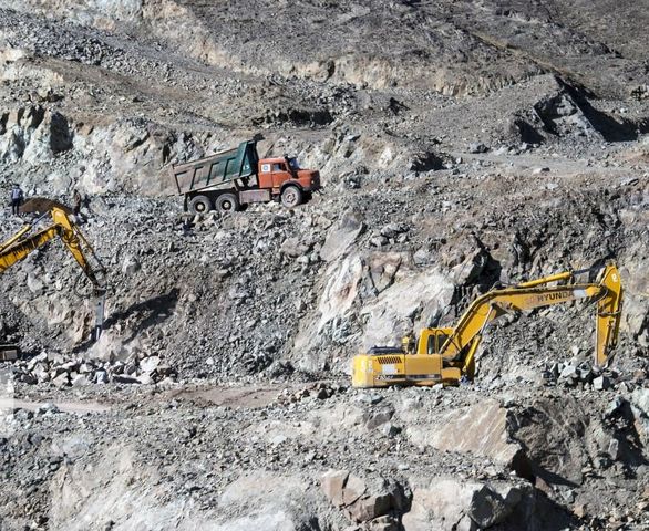 بازگشت ۲۰۰ معدن به چرخه فعالیت در دستور کار قرار دارد