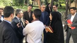بدهکاری 100 هزار میلیارد ریالی سازمان های بیمه  به بیمارستان ها 
