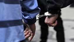 دستگیری سارقین جیب بر در مترو
