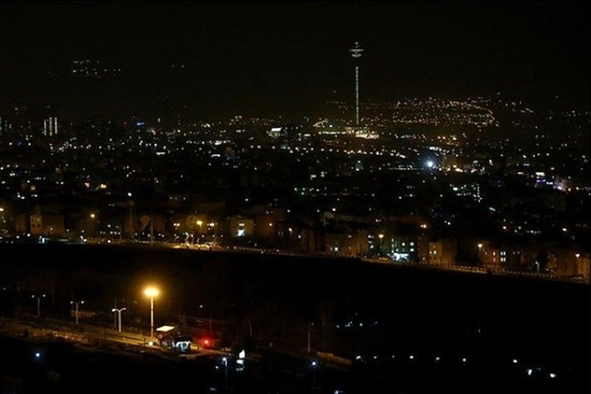مصرف غیرمجاز برق در ایران دو برابر میانگین جهانی است
