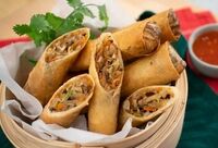 اسپرینگ رول با سس اسفناج