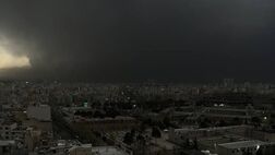 
تاریکی تهران ناشی از ترکیب دود و ابرناکی است