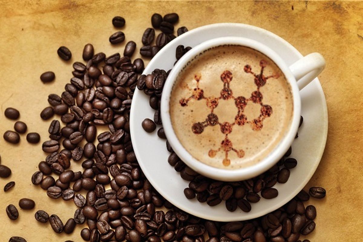 چطور بدون وابستگی به کافئین، خستگی را از خود دور کنیم؟