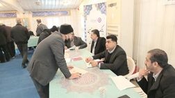 برپایی میز خدمت بانک ایران زمین در نماز جمعه تهران
