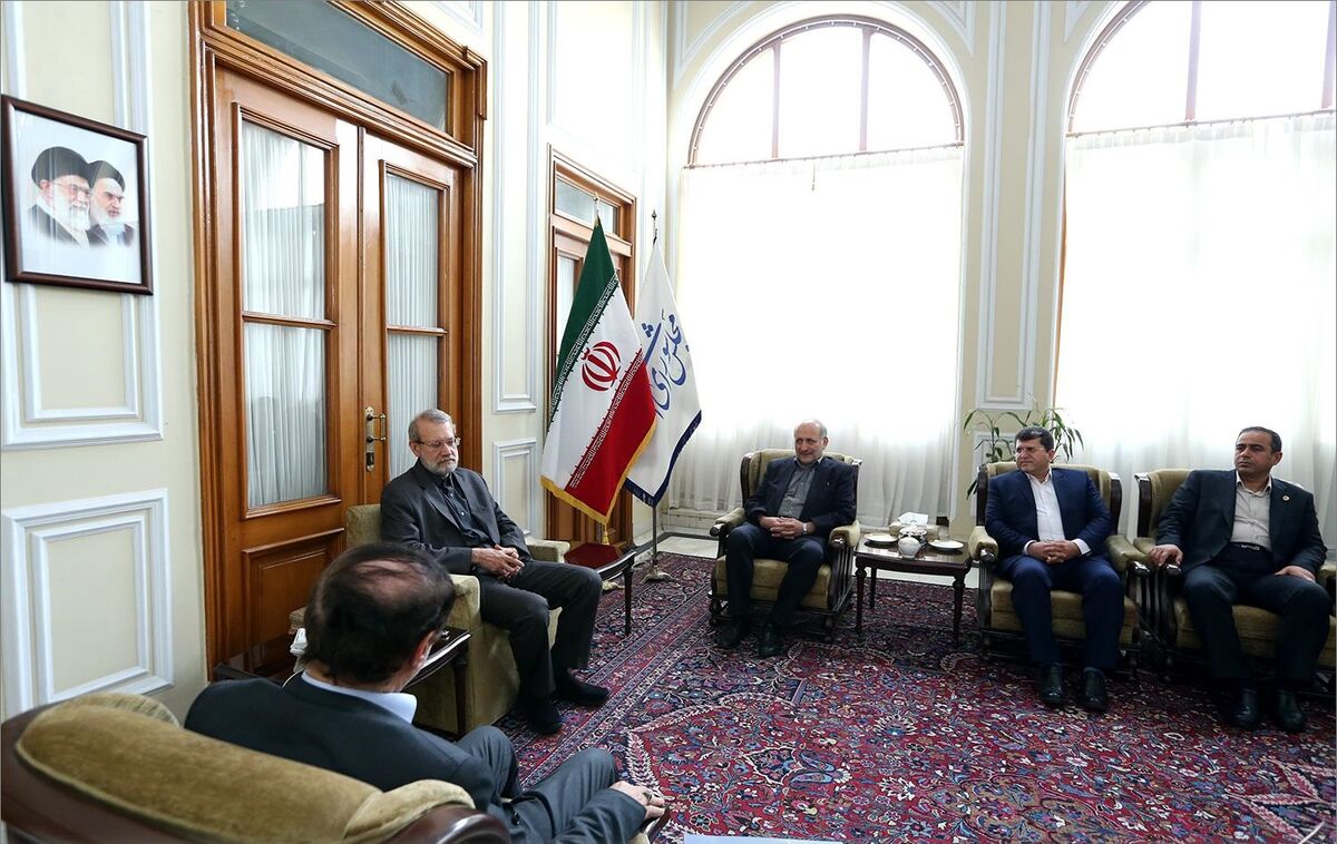 دیدار لاریجانی با مدیران بیمه مرکزی