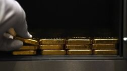 طلای جهانی حوالی رکورد جا خوش کرد
