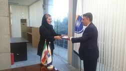 از نماینده برتر شعبه کیش شرکت بیمه امید تقدیر شد