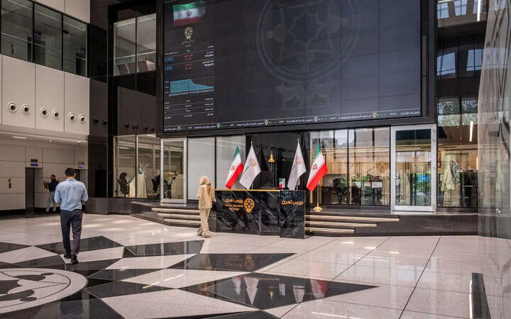 خرید سنگین ۵ همتی حقیقی‌ها در معاملات امروز بورس