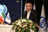 معاون امور استان‌ها و شبکه فروش بیمه آسیا: از محصول‌فروشی به‌سوی بازارسازی حرکت کنیم
