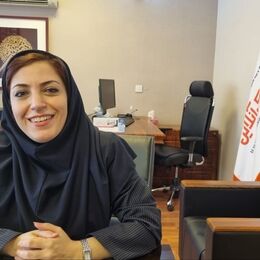 آتنا احمدی