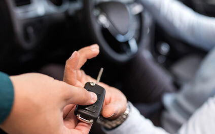 معرفی بهترین و معتبرترین شرکت‌های لیزینگ دارای مجوز و عرضه‌کنندگان خودرو در تبریز
