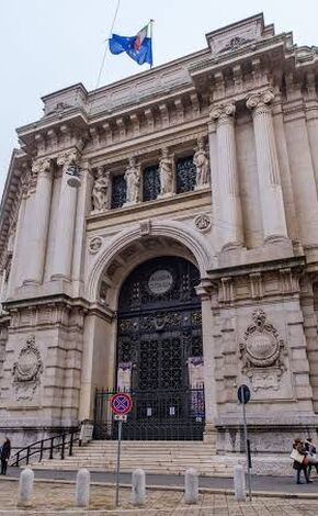 یک بانک ایتالیایی برای رقبای خود خط و نشان کشید

