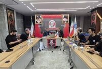بازدید رئیس کمیسیون اقتصادی مجلس از ستاد اربعین بیمه ایران در کربلا

