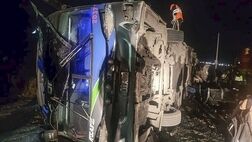 برخورد مرگبار قطار و اتوبوس در یک بزرگراه