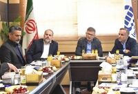تأکید بر توسعه فروش برخط و بیمه‌های عمر در اصفهان

